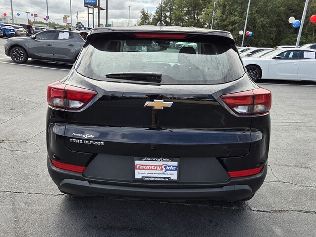 New 2026 Chevrolet Trailblazer LS SUV
