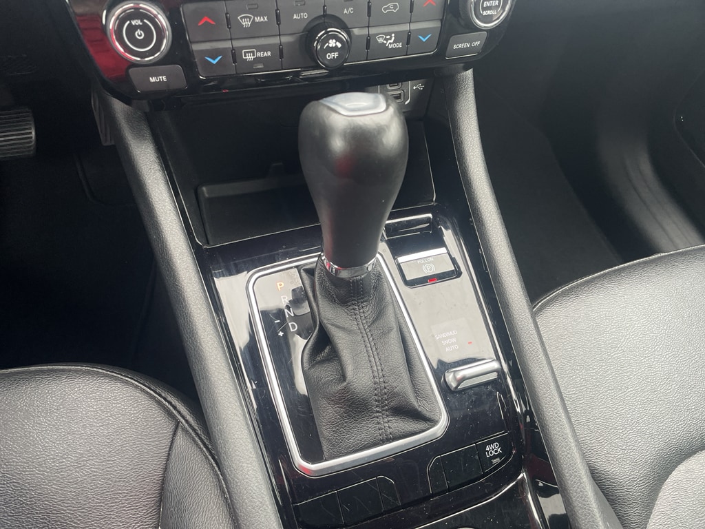 2025 Jeep Compass Limited - Photo 17