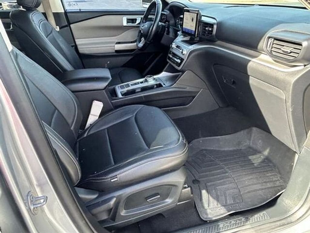 2020 Ford Explorer XLT - Photo 22
