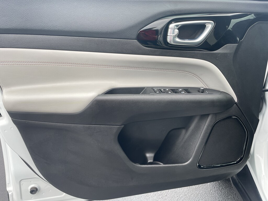 2025 Jeep Compass Limited - Photo 22