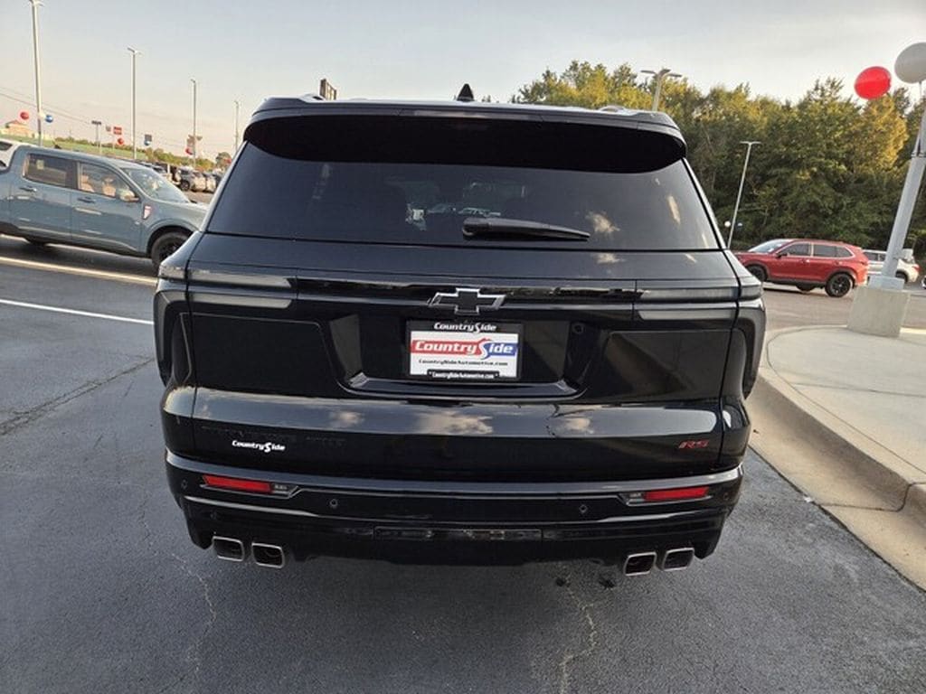 Used 2024 Chevrolet Traverse RS SUV