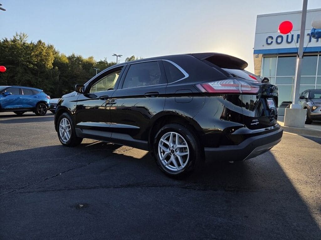 Used 2024 Ford Edge SEL