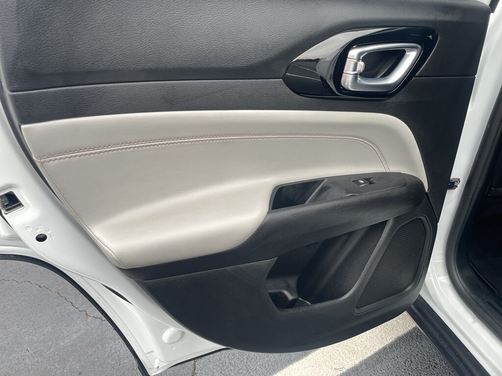 2025 Jeep Compass Limited - Photo 23