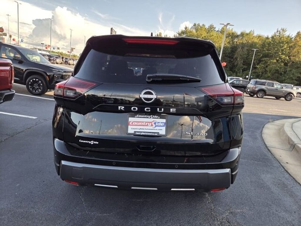 Used 2026 Nissan Rogue SL