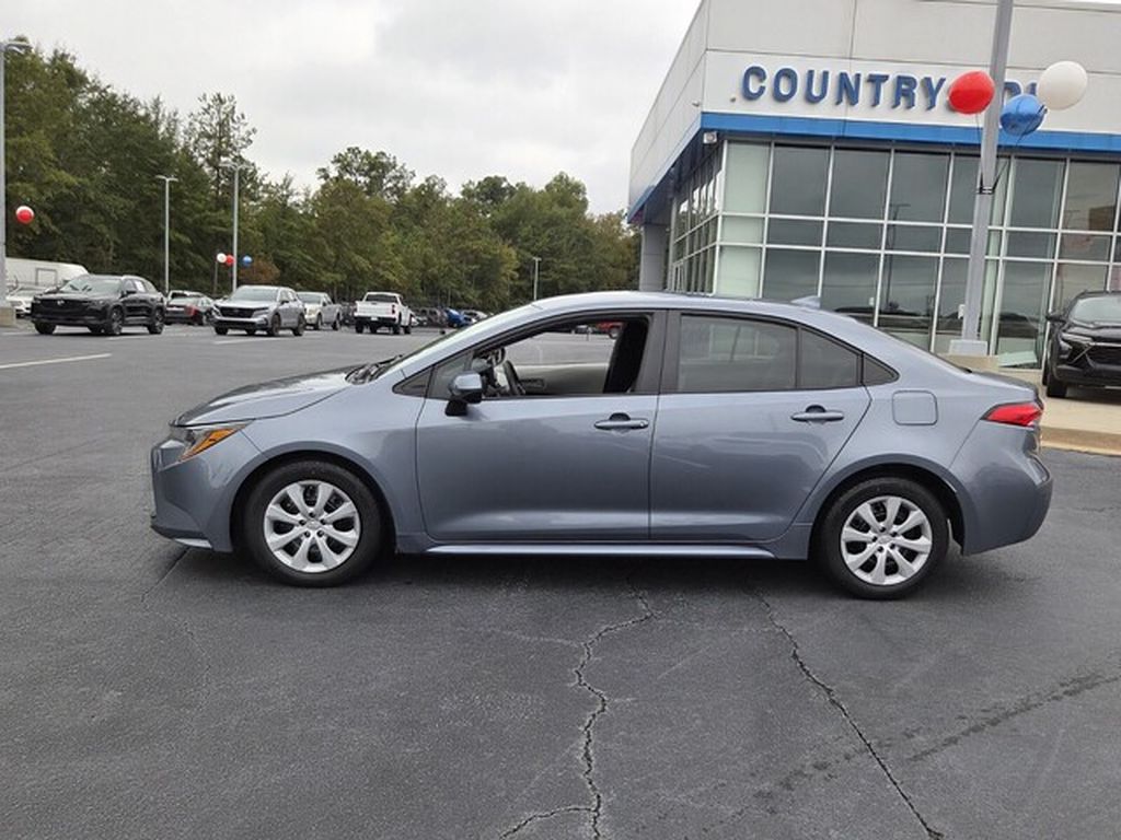 Used 2024 Toyota Corolla LE
