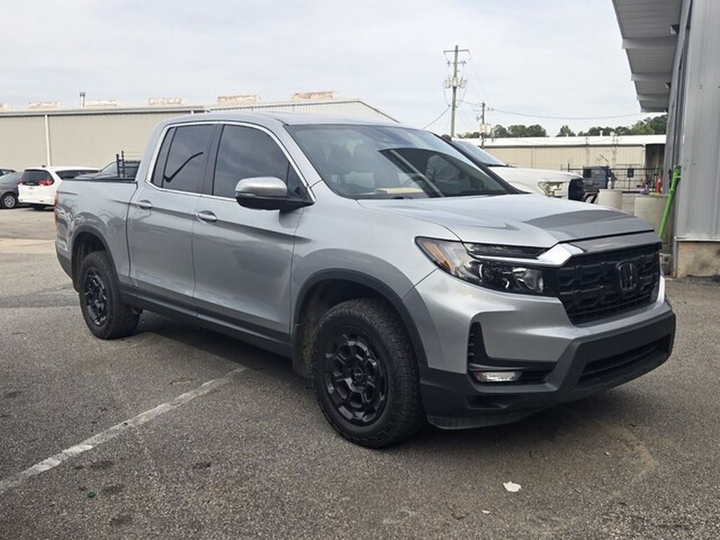 Used 2025 Honda Ridgeline RTL+ Crew Cab