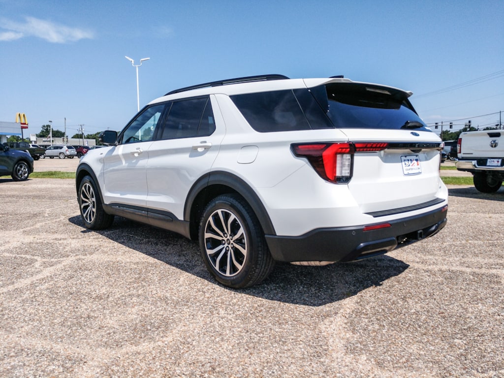 Used 2025 Ford Explorer ST-Line SUV