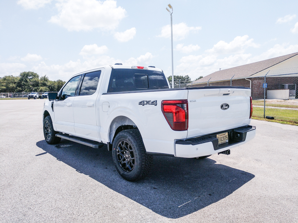 New 2026 Ford F-150 XLT Truck SuperCrew Cab