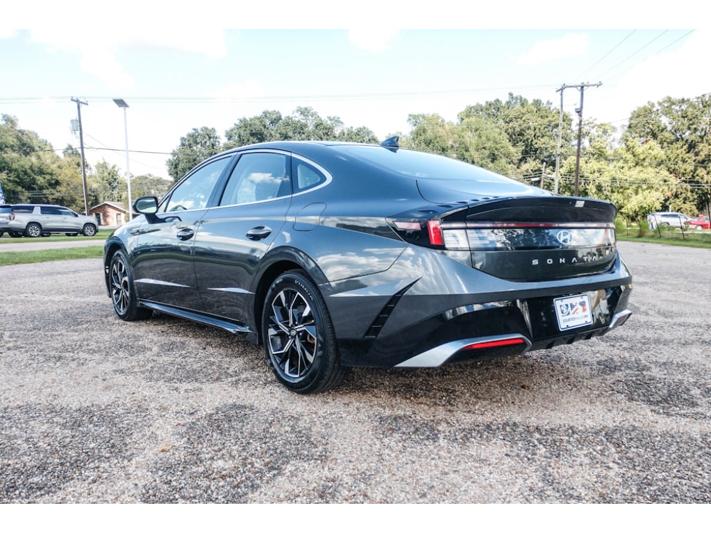 Used 2025 Hyundai Sonata SEL Sedan