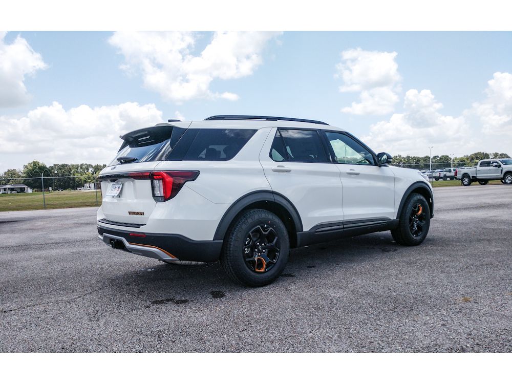 2026 Ford Explorer Tremor - Photo 4