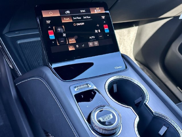 2027 Cadillac VISTIQ Luxury - Photo 29