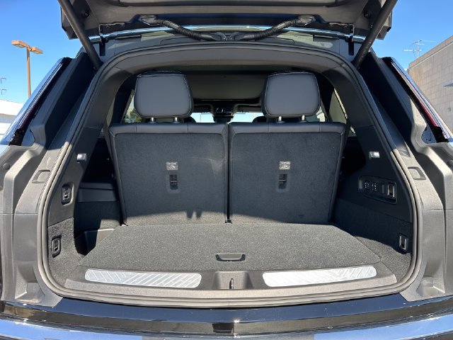 2027 Cadillac VISTIQ Luxury - Photo 24