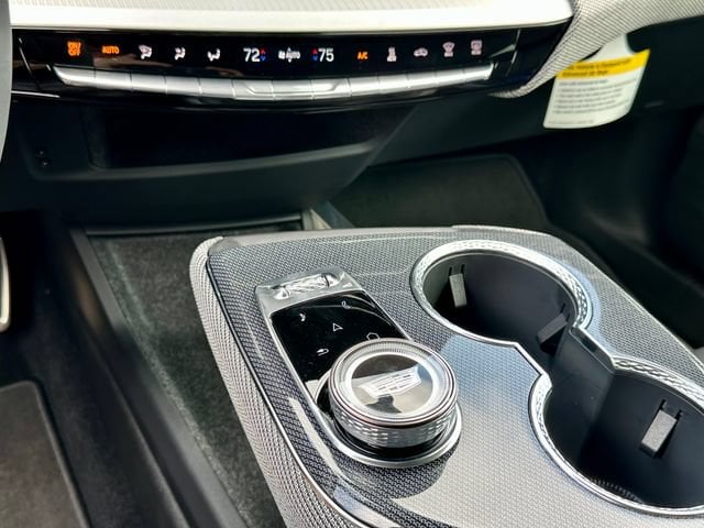 2026 Cadillac OPTIQ Sport - Photo 28