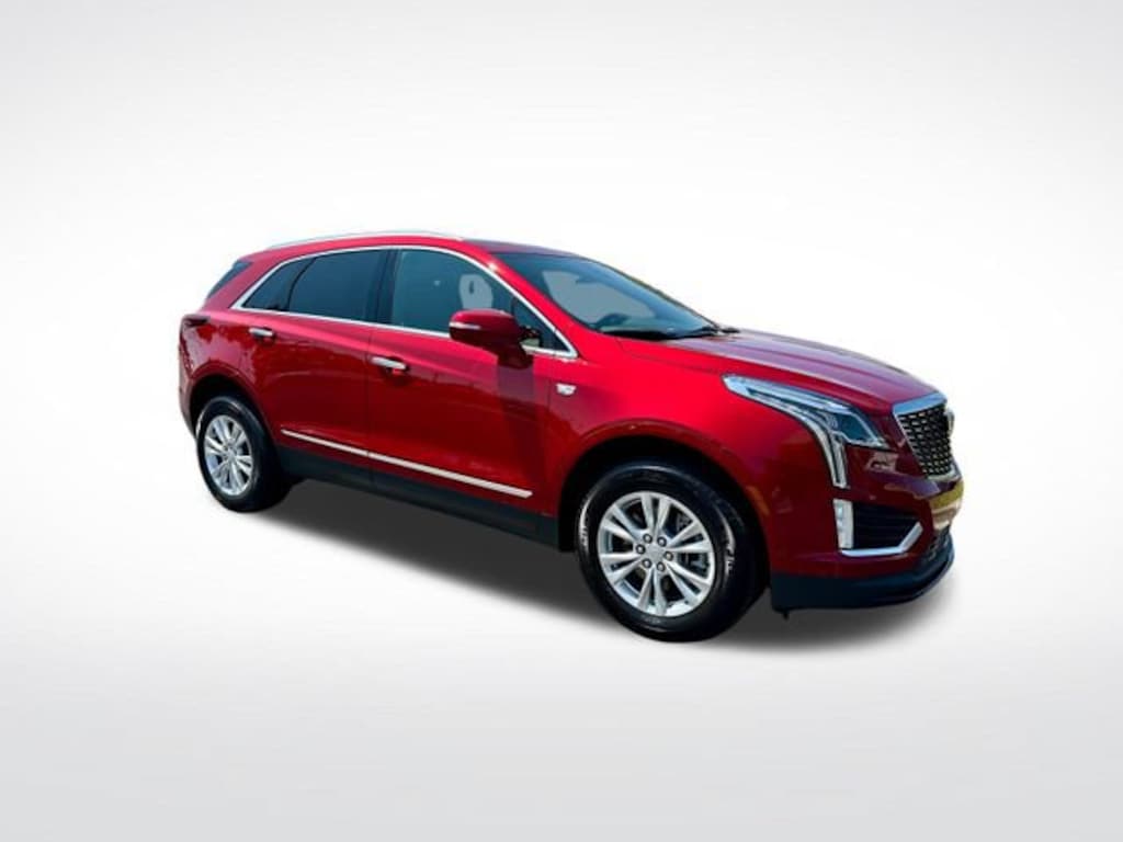 New 2026 CADILLAC XT5 Luxury SUV
