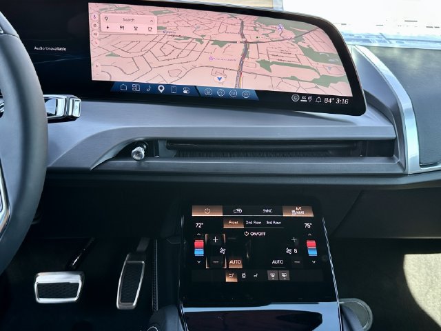 2027 Cadillac VISTIQ Luxury - Photo 26