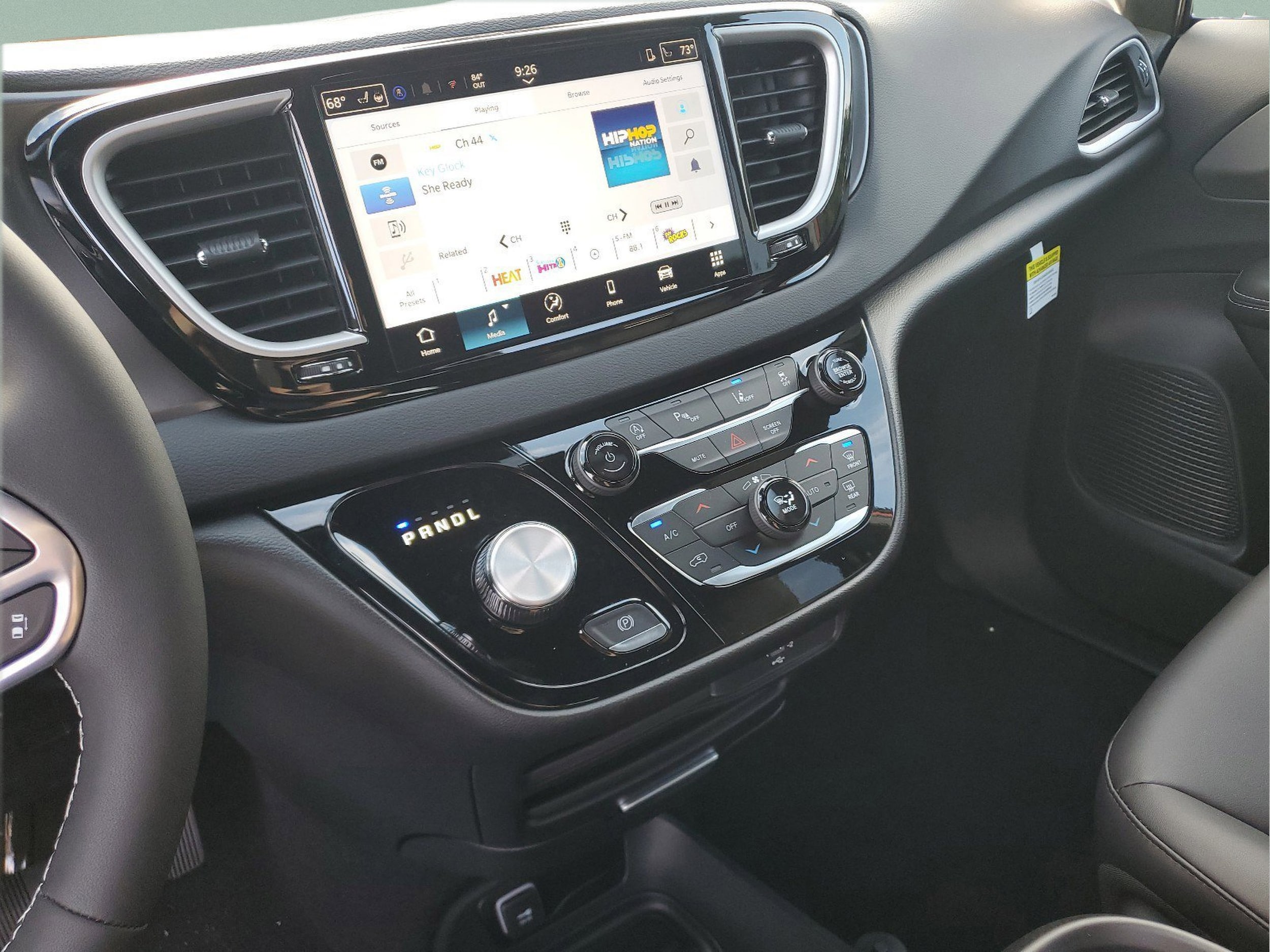 2026 Chrysler Voyager LX - Photo 25