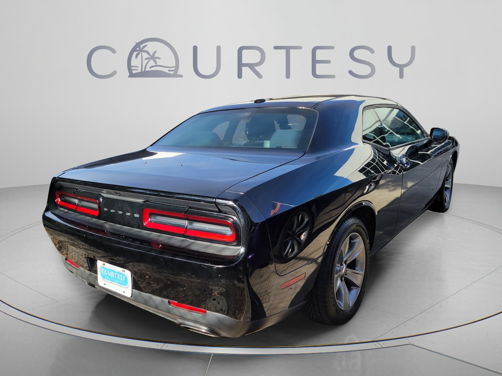 Used 2016 Dodge Challenger SXT Coupe