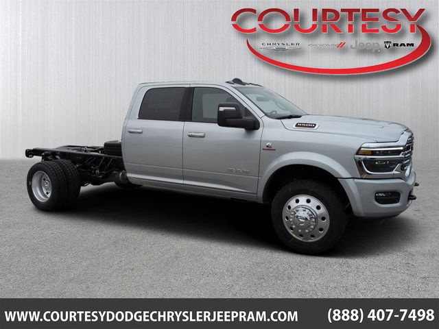 2026 Ram 5500 Chassis Cab BIG HORN  CREW  4X4 60' CA Pickup
