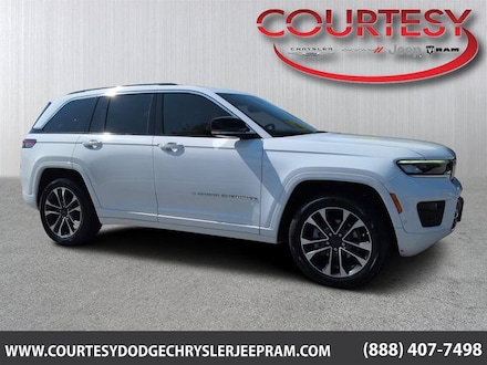 2022 Jeep Grand Cherokee Overland SUV