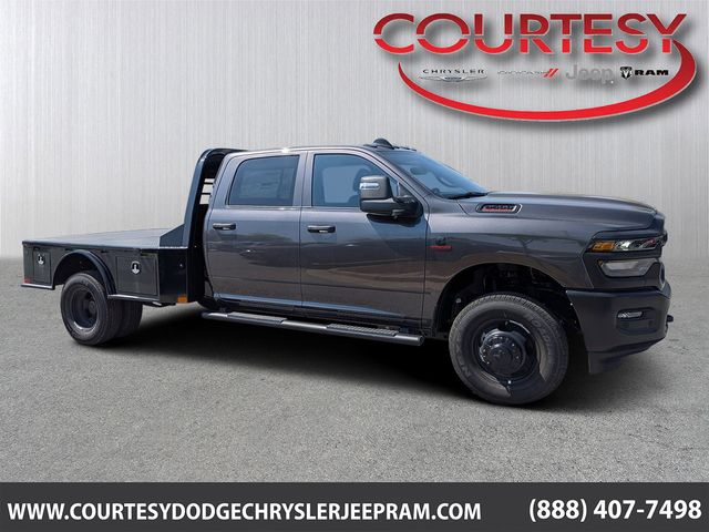 2026 Ram 3500 TRADESMAN CREW CAB 4X4 8' BOX Pickup