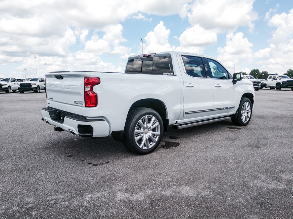 New 2026 Chevrolet Silverado 1500 High Country Truck Crew Cab