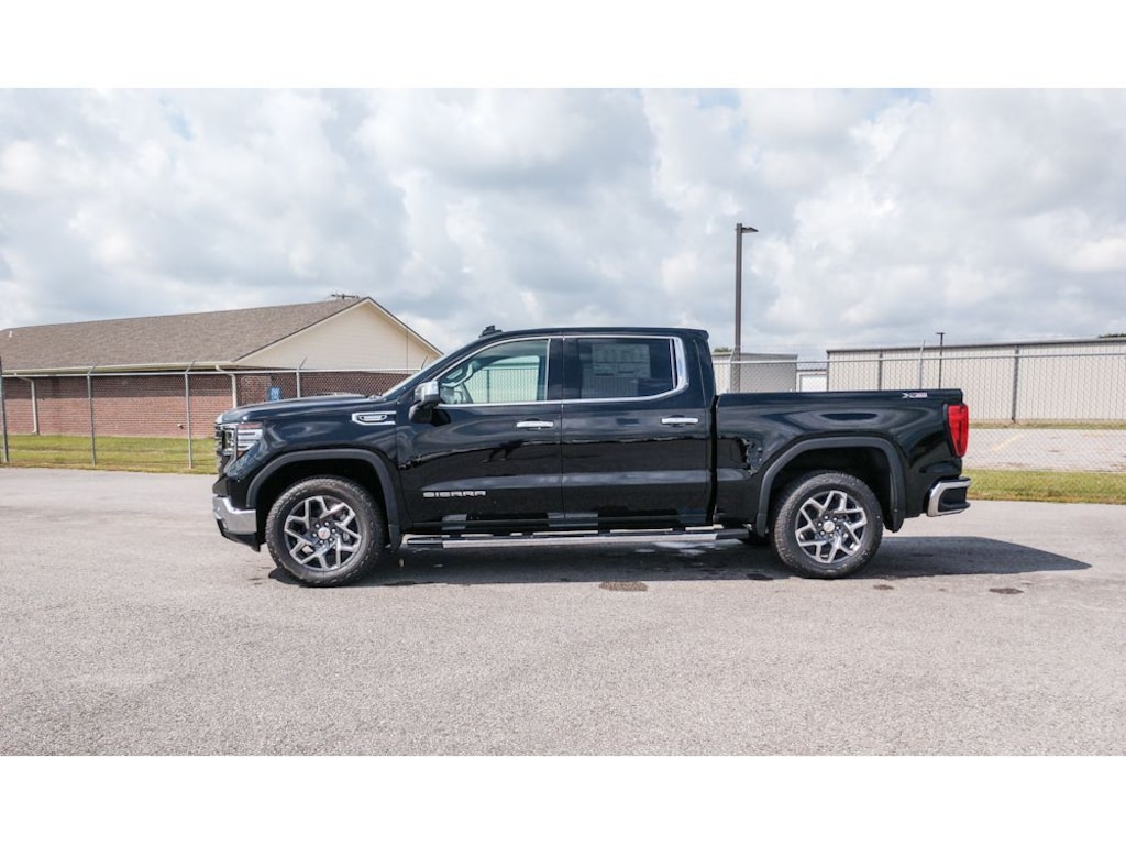 New 2026 GMC Sierra 1500 SLT Truck Crew Cab
