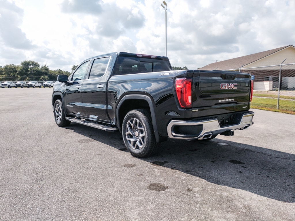 New 2026 GMC Sierra 1500 SLT Truck Crew Cab