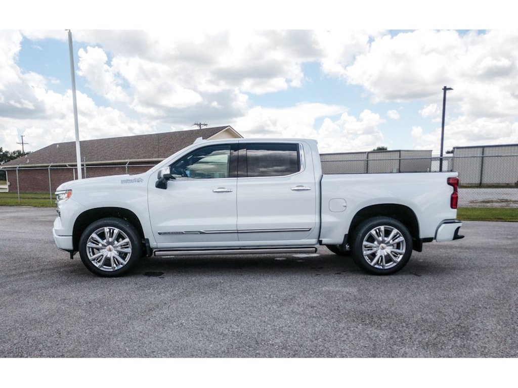 New 2026 Chevrolet Silverado 1500 High Country Truck Crew Cab