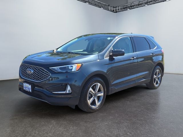 2023 Ford Edge