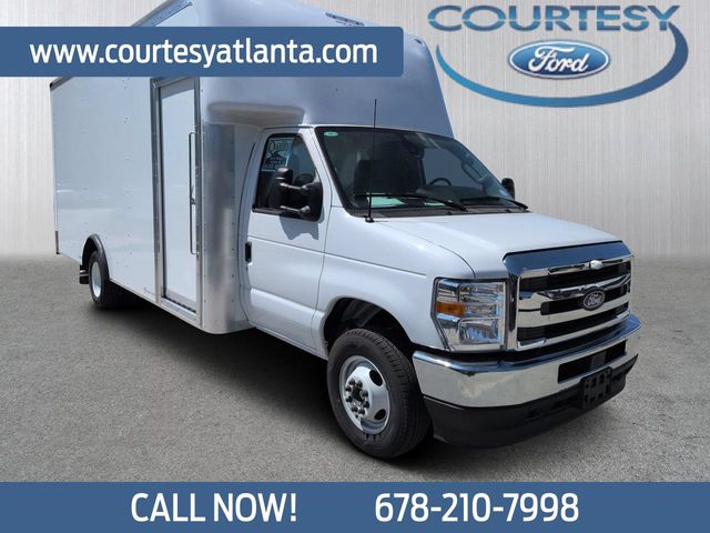 2027 Ford E-Series Cutaway