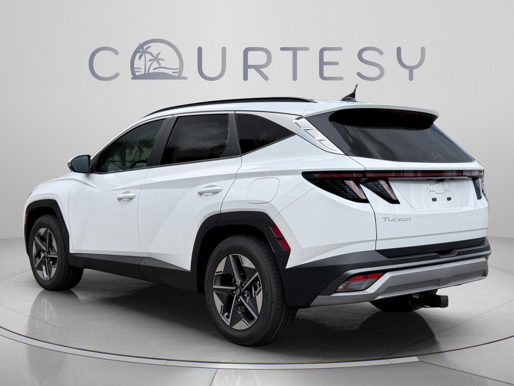 New 2026 Hyundai Tucson SEL Premium FWD SUV