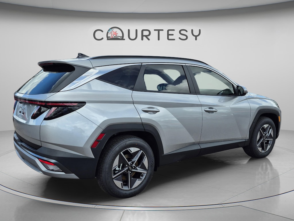 New 2026 Hyundai Tucson SEL Premium FWD SUV