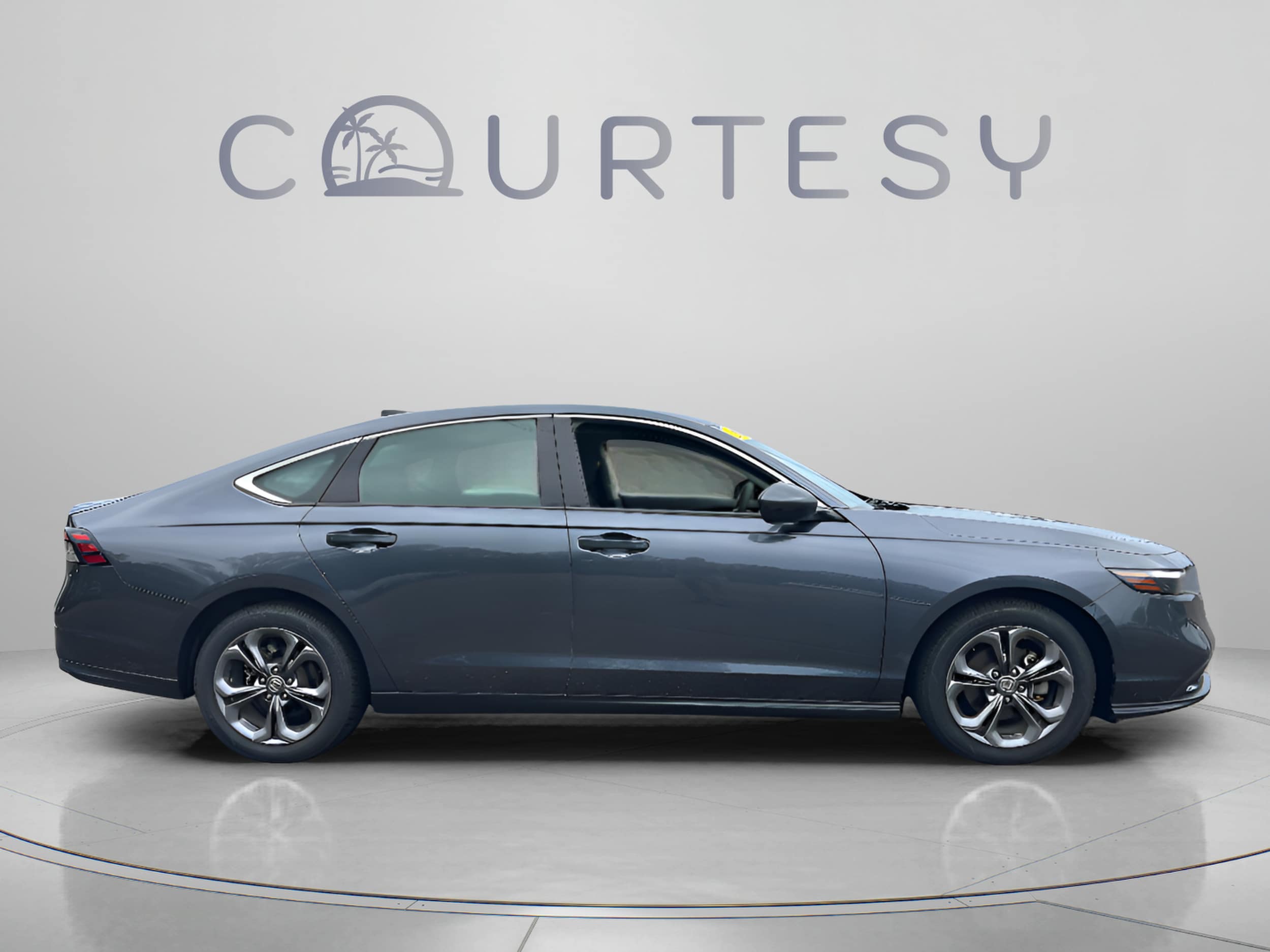 2023 Honda Accord EX - Photo 8