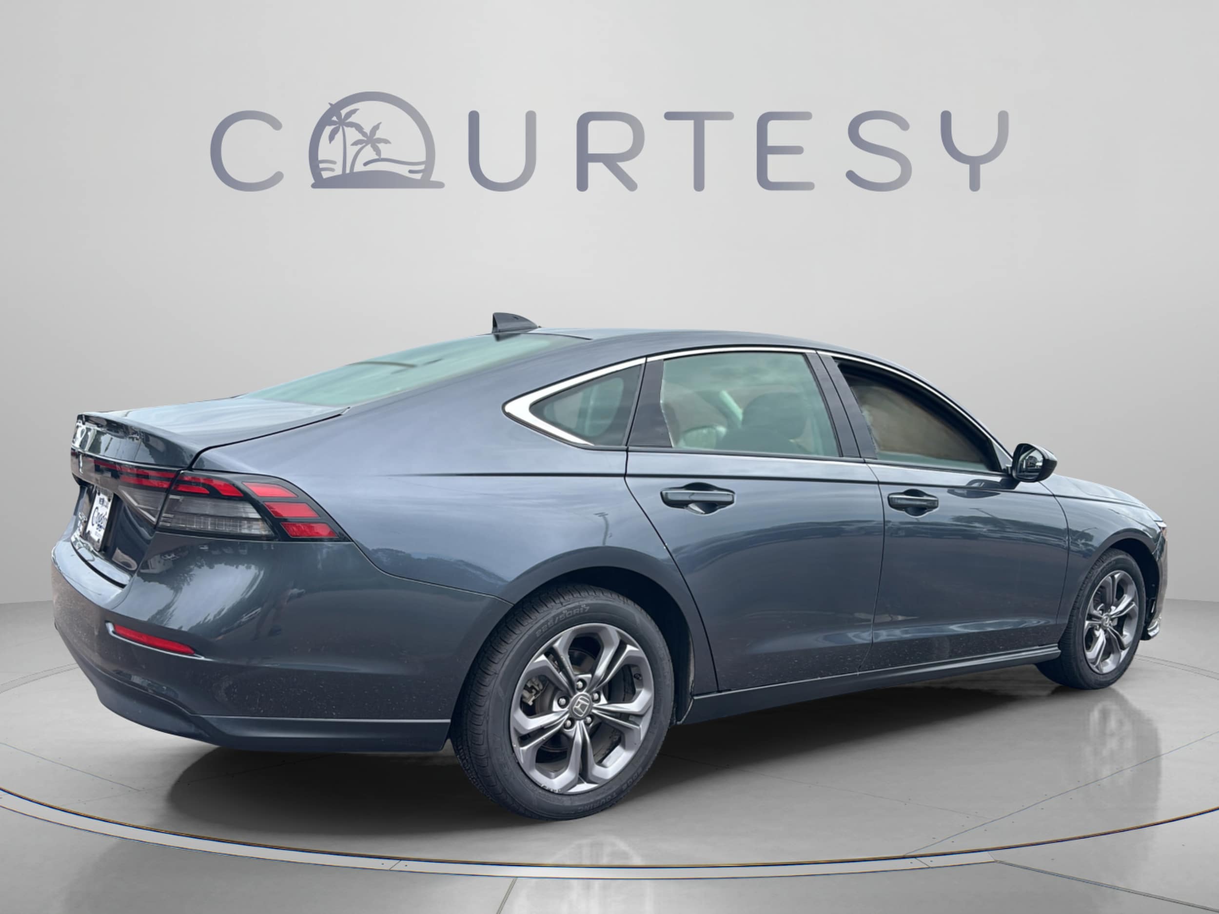 2023 Honda Accord EX - Photo 6