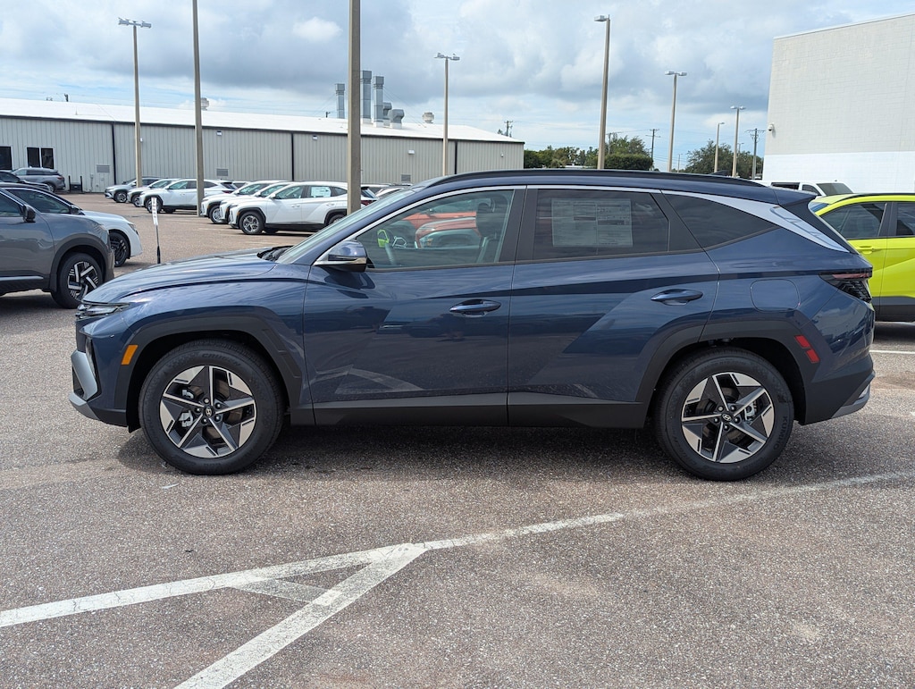 New 2026 Hyundai Tucson SEL Premium FWD SUV