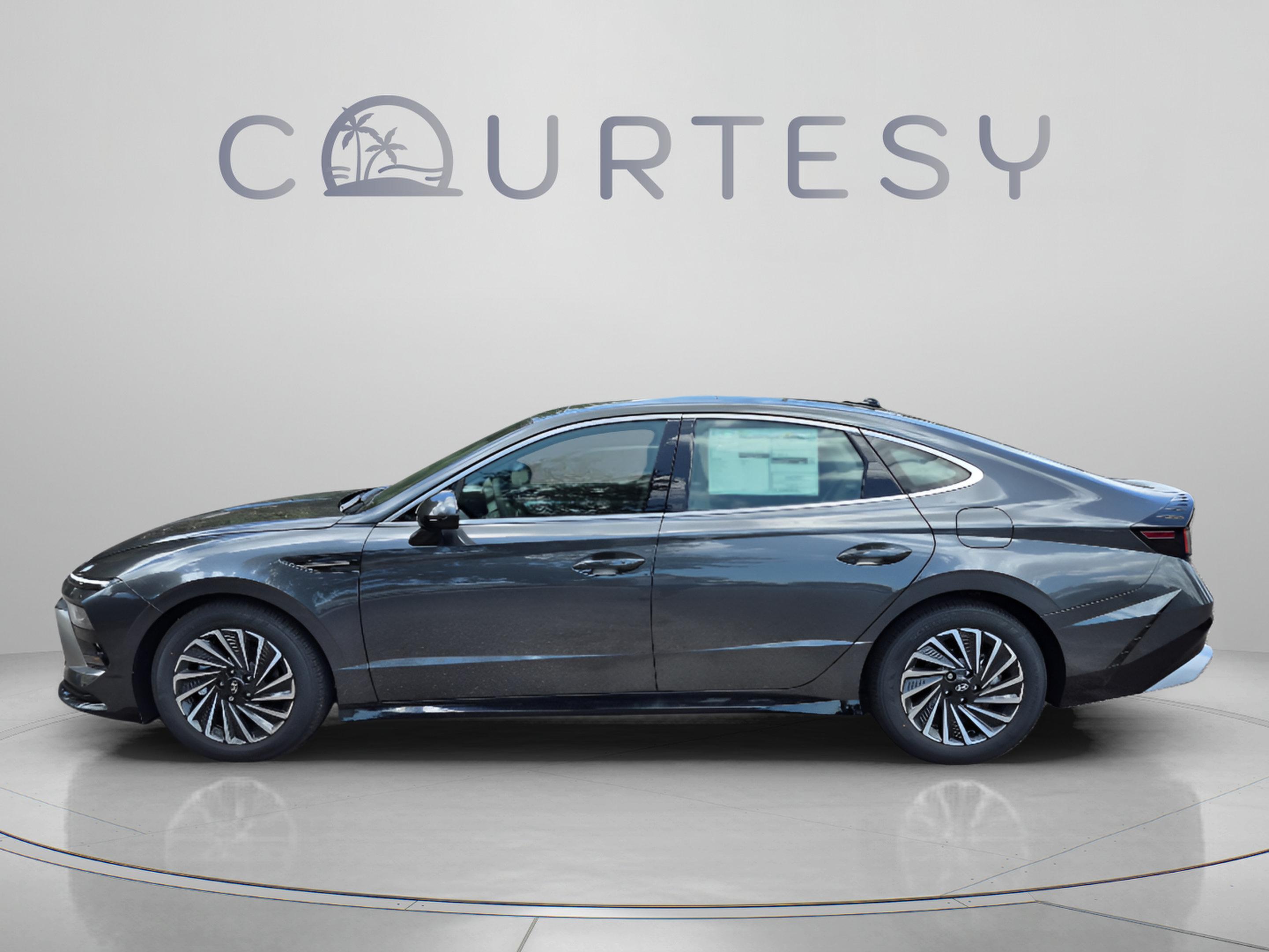 New 2026 Hyundai Sonata Hybrid SEL Sedan