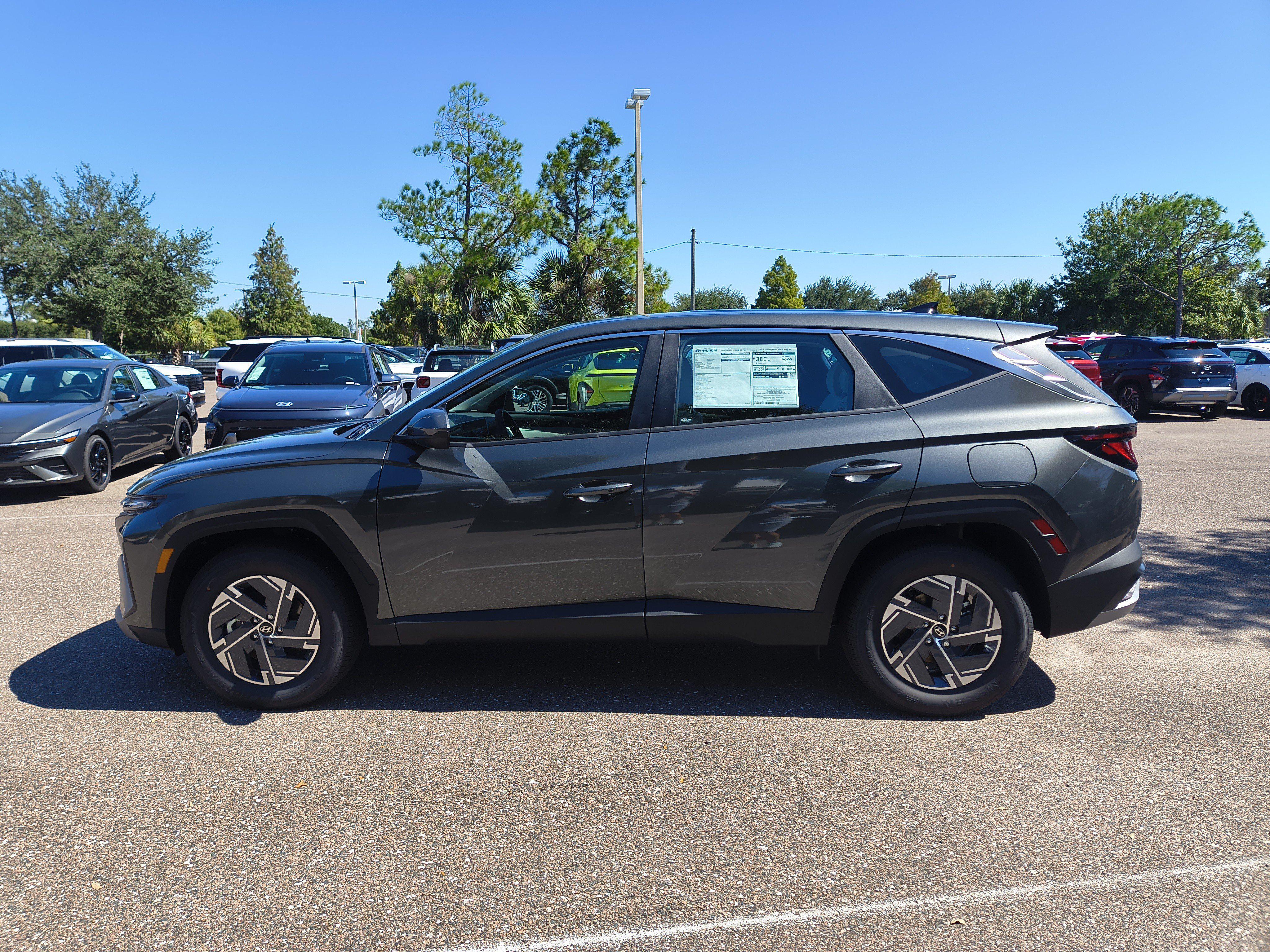 New 2026 Hyundai Tucson Hybrid SE SUV