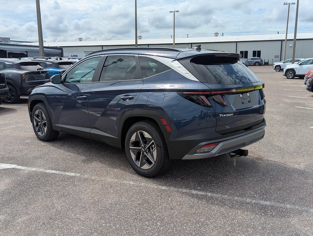 New 2026 Hyundai Tucson SEL Premium FWD SUV