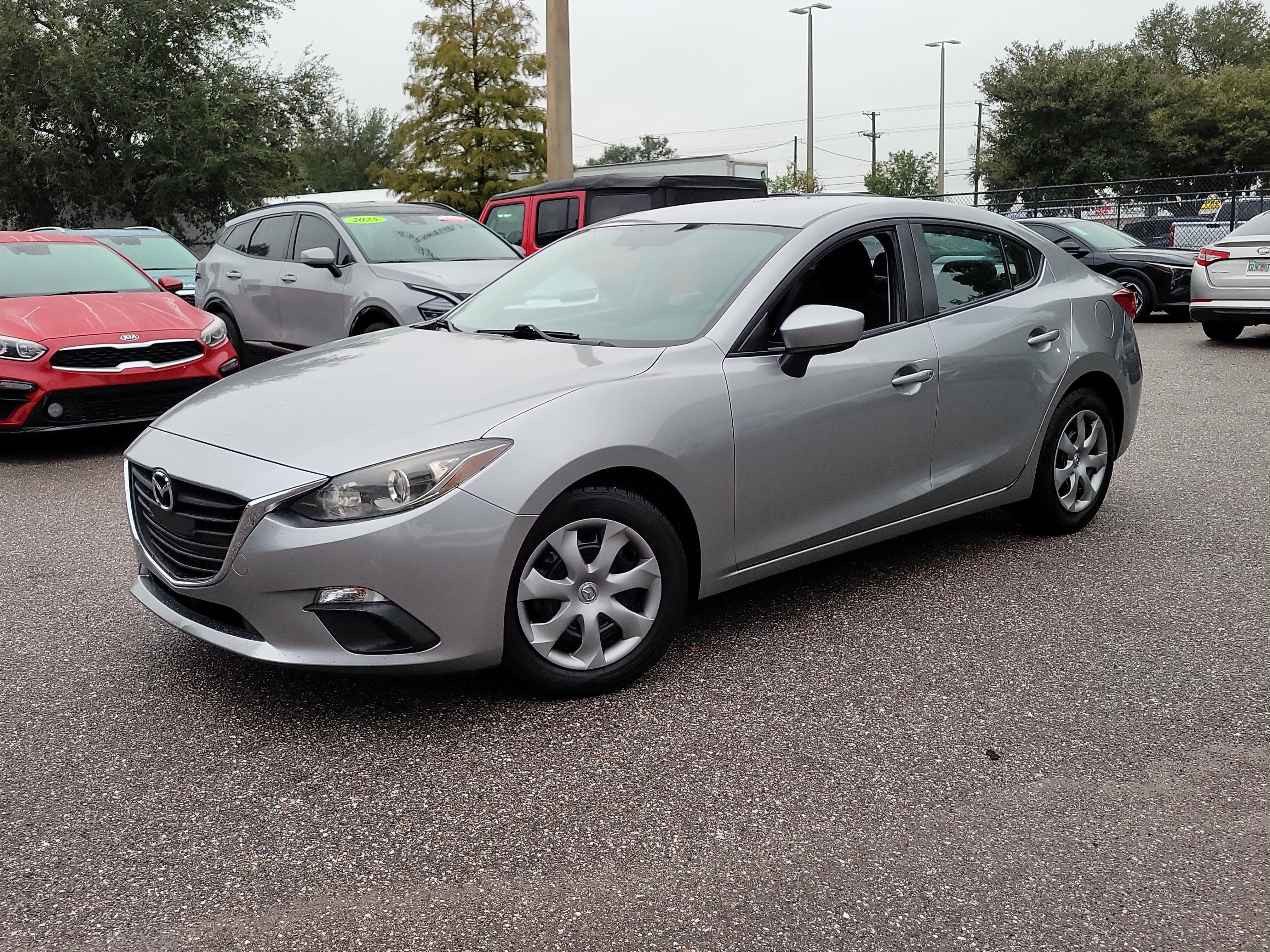  Mazda Mazda3
