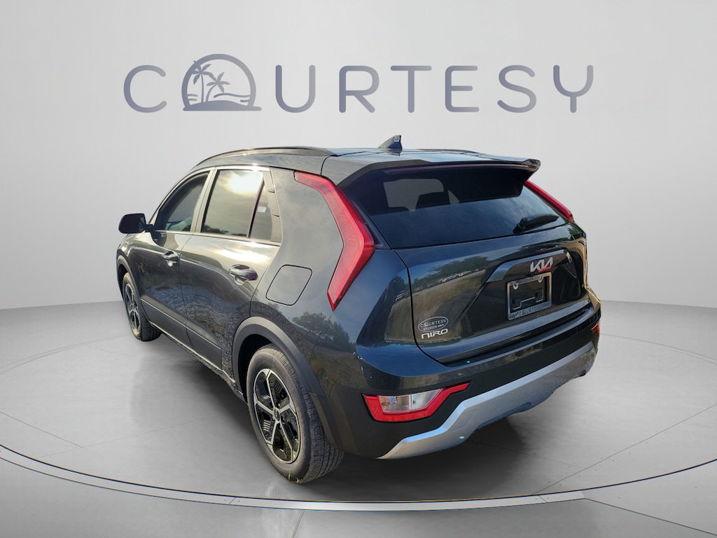 New 2026 Kia Niro LX SUV