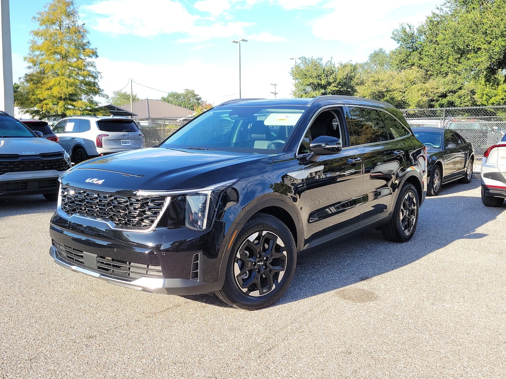 Certified 2025 Kia Sorento S SUV