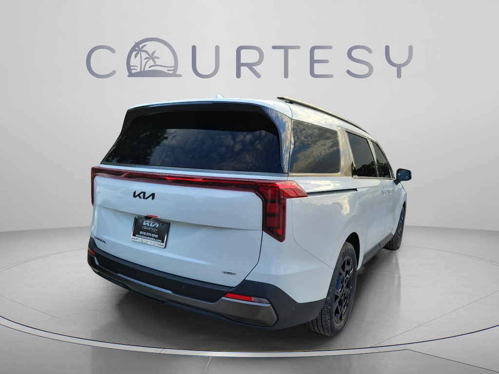 New 2027 Kia Carnival Hybrid SX Van Passenger Van