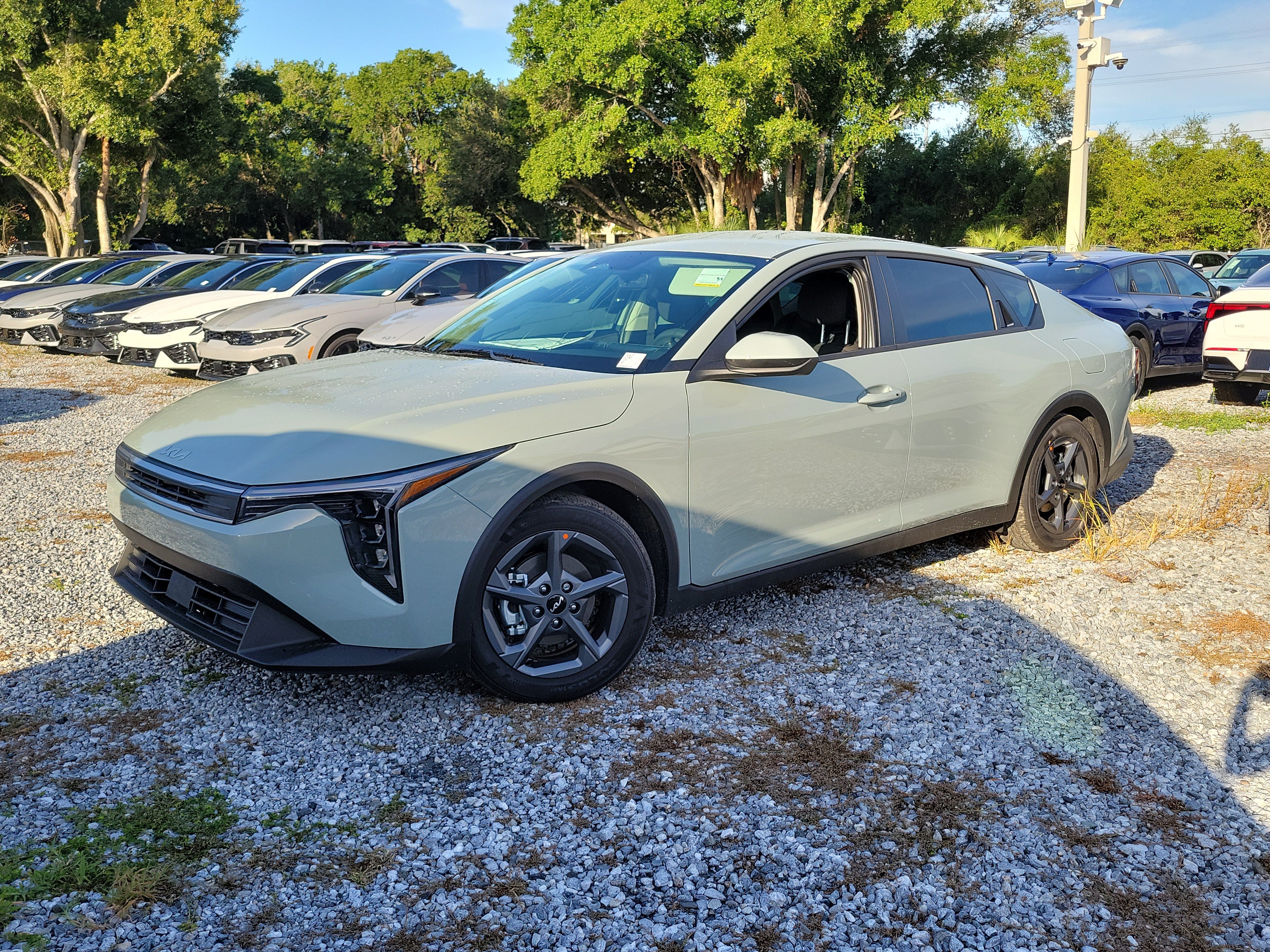  Kia K4