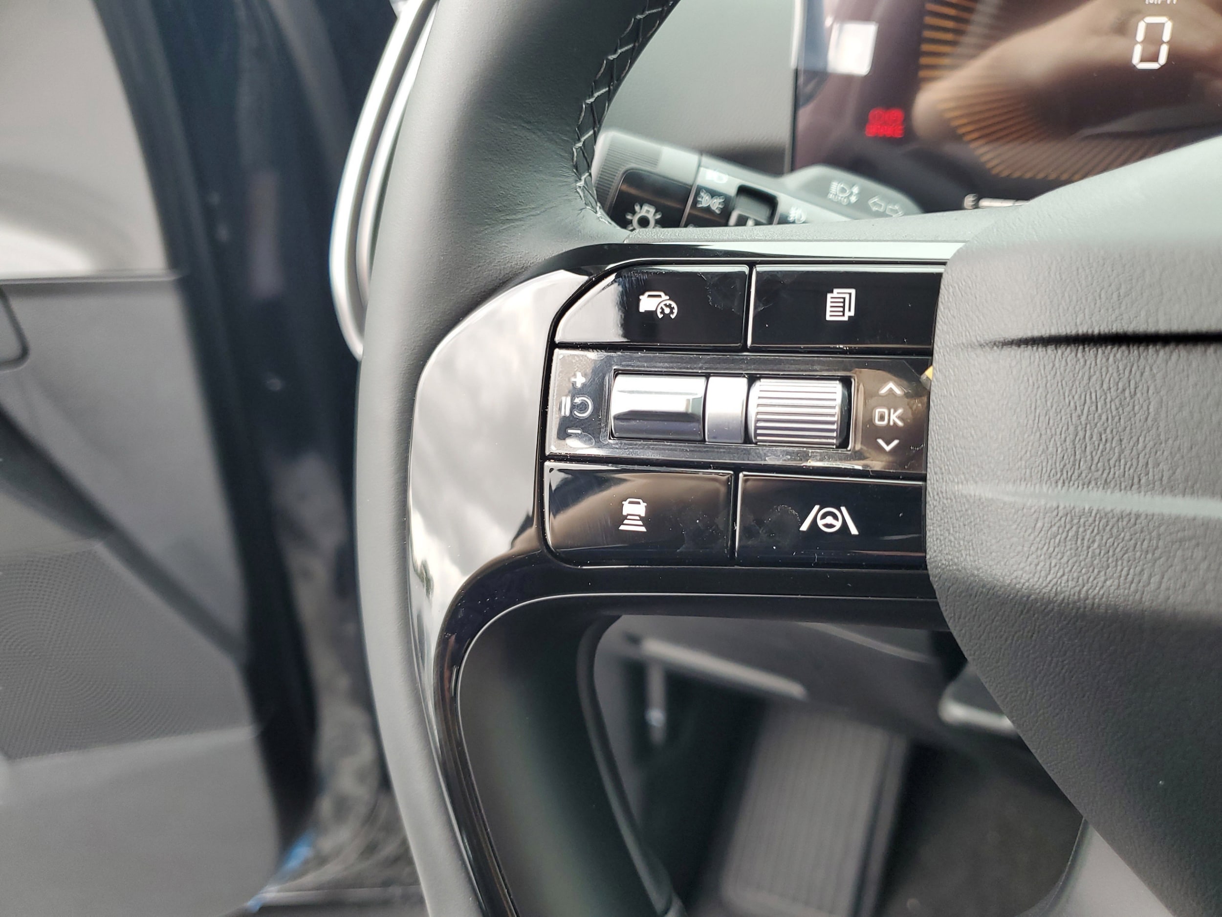 2026 Kia Sorento EX - Photo 26
