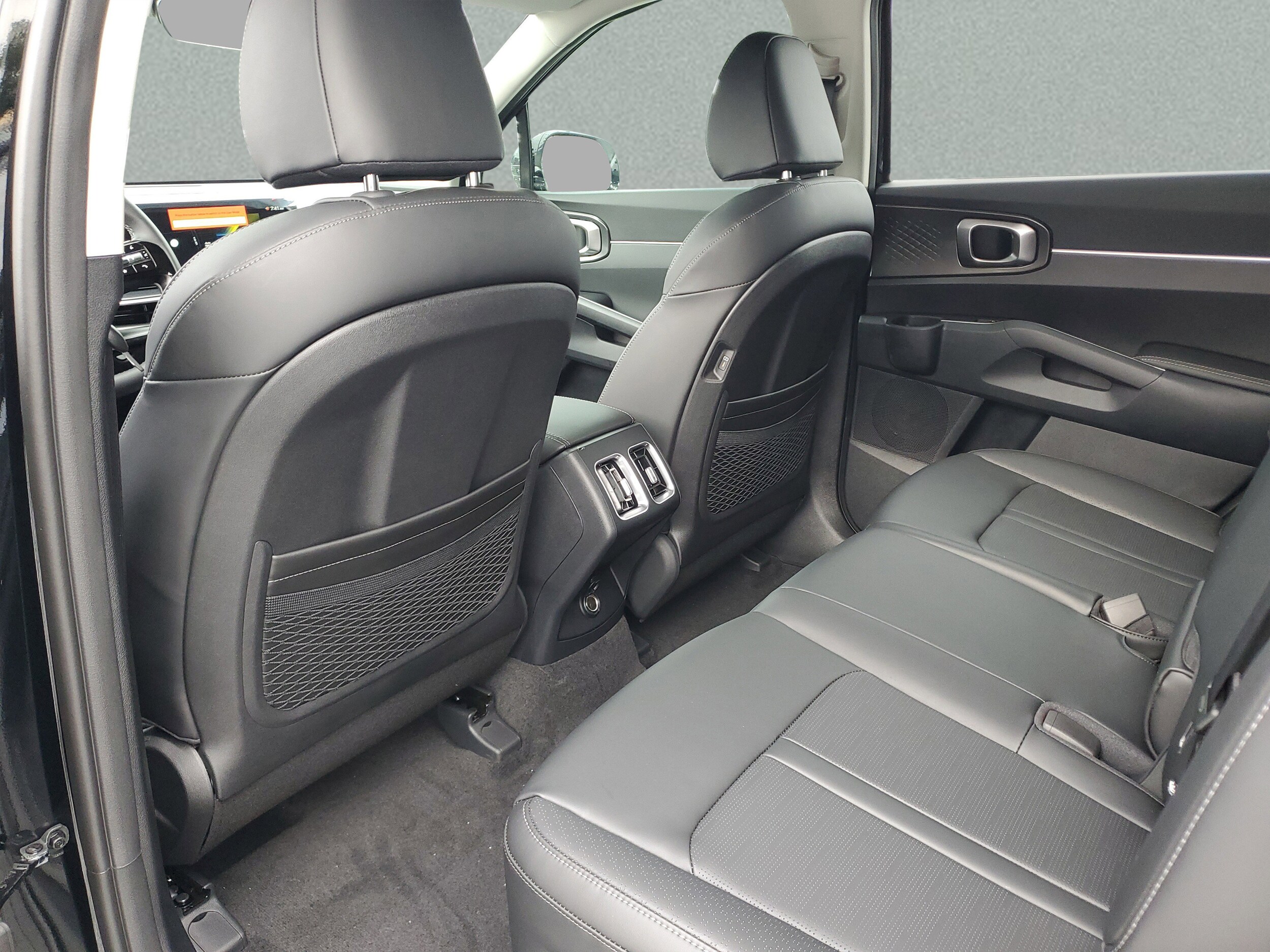 2026 Kia Sorento EX - Photo 7