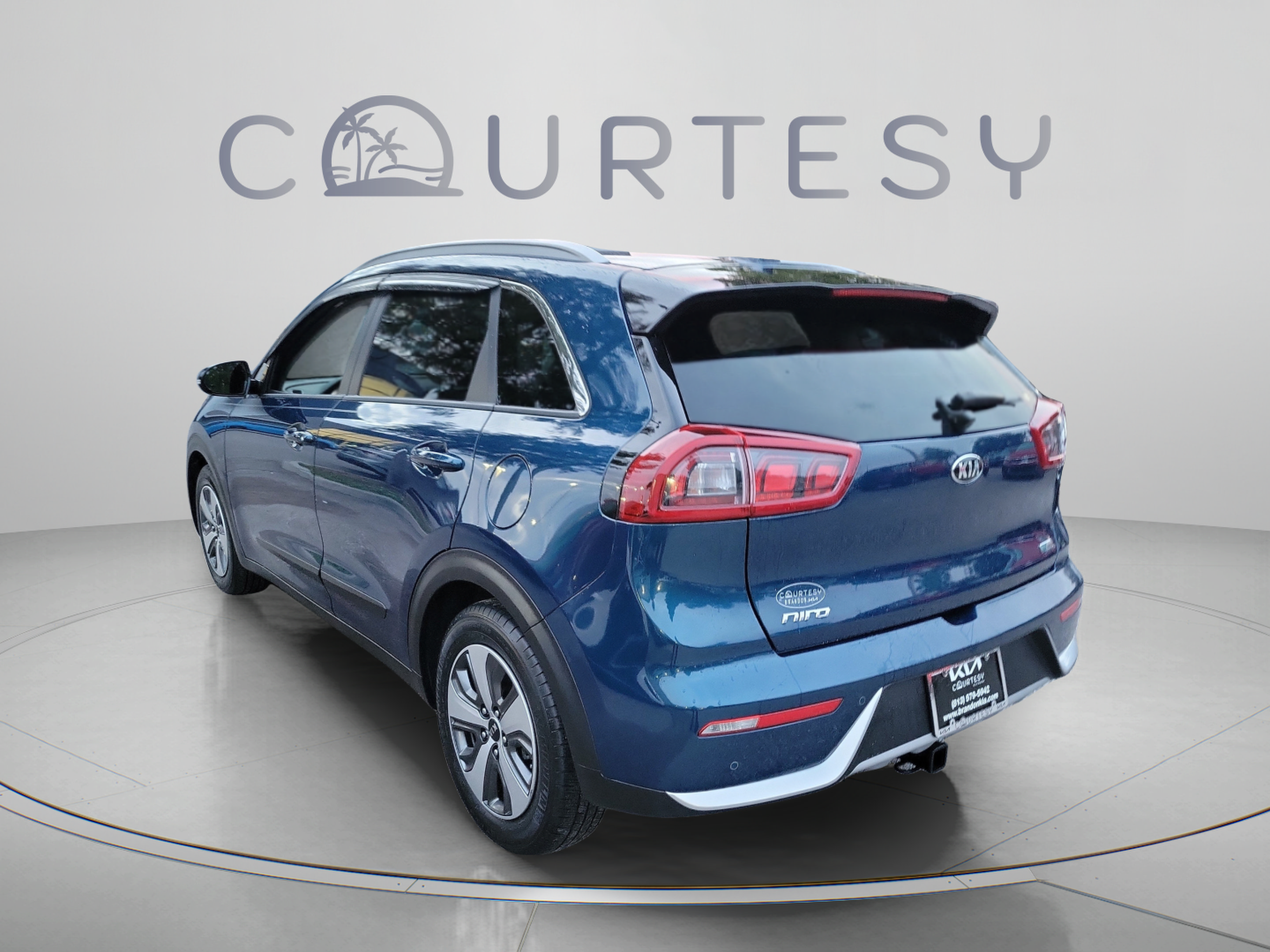 Used 2019 Kia Niro EX SUV