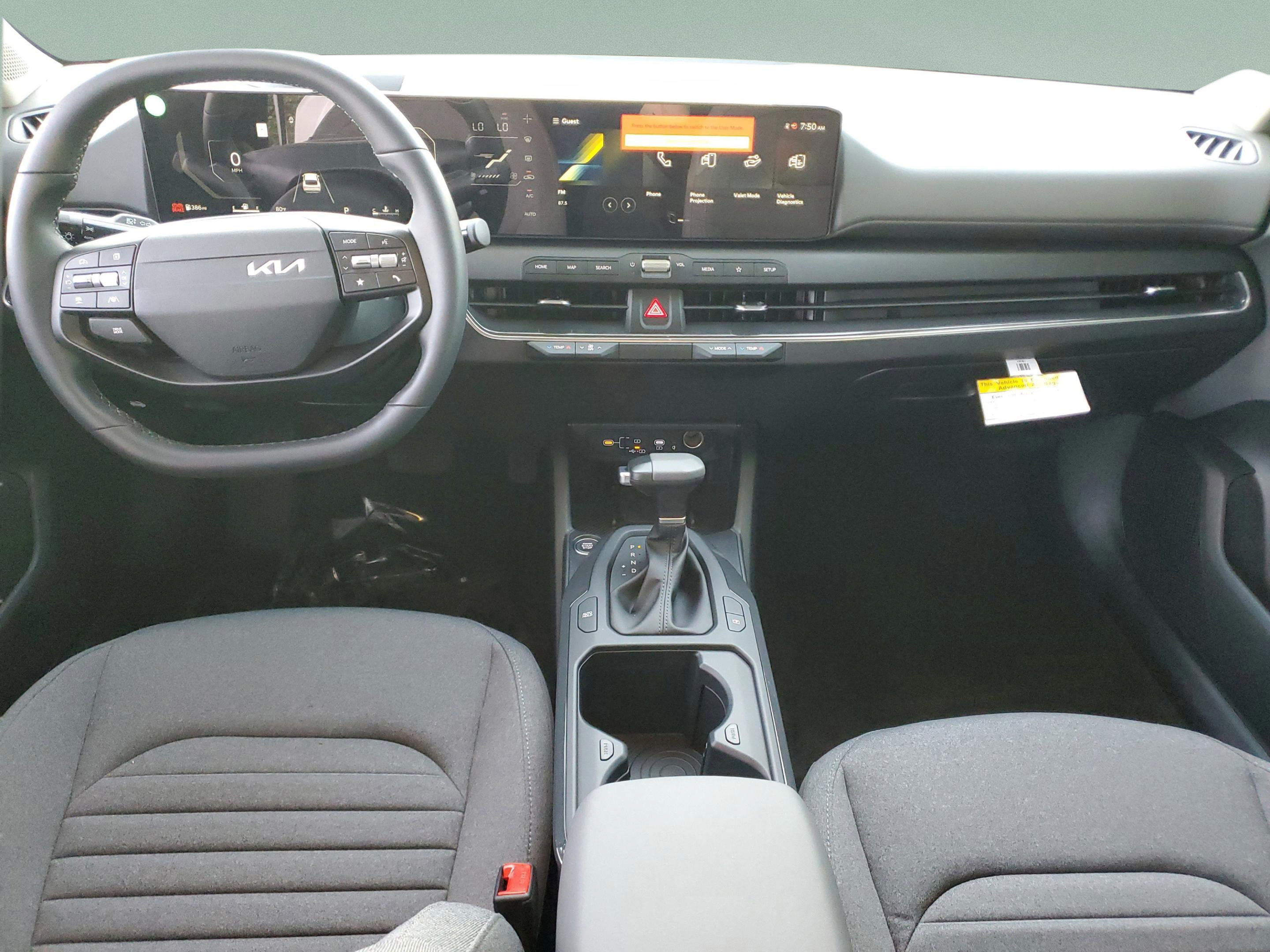 2025 Kia K4 EX - Photo 27