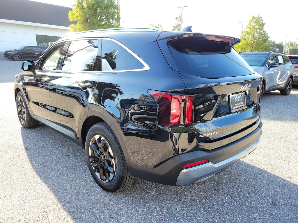 Certified 2025 Kia Sorento S SUV