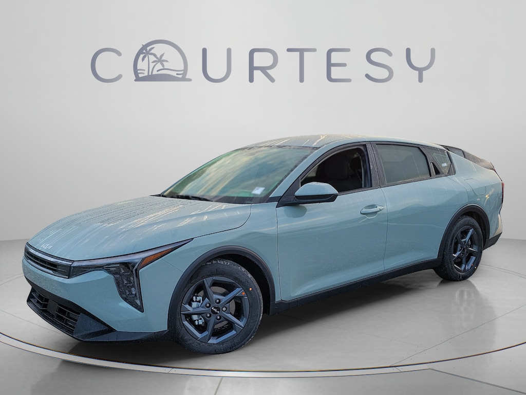 New 2026 Kia K4 LXS Sedan