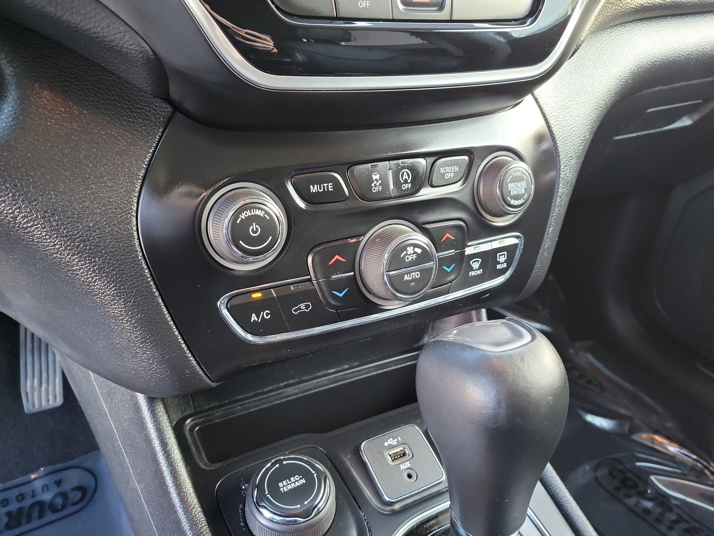 Photo 19